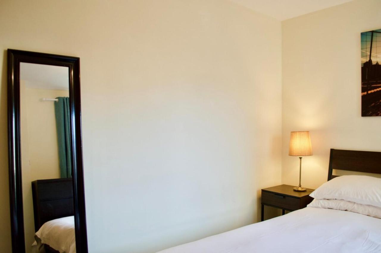 إدنبرة Modern 2 Bedroom City Centre Flat المظهر الخارجي الصورة