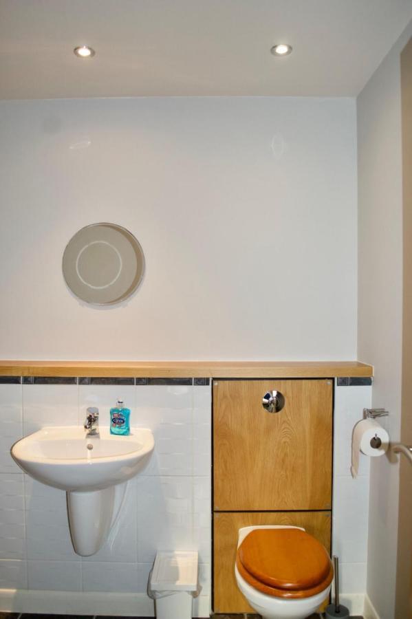 إدنبرة Modern 2 Bedroom City Centre Flat المظهر الخارجي الصورة